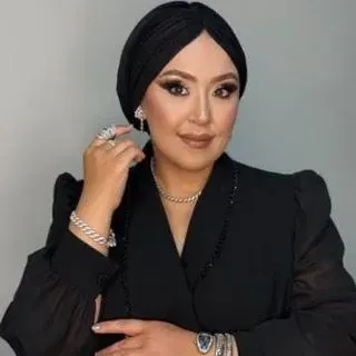 Uzm. Dr. Hilal Yıldız Çaylı — İç Hastalıkları, Seyhan, Adana. Portre fotoğrafı.