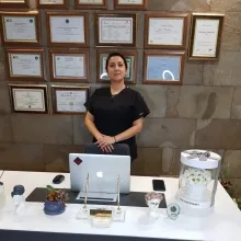 Zehra Melis Ülger — Aile Danışmanlığı, İstanbul. Portre fotoğrafı.