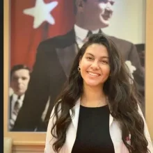 Uzm. Dr. Nazlı Gülenç — Çocuk Sağlığı Ve Hastalıkları, Kars. Portre fotoğrafı.