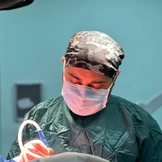 Dr. Öğr. Üyesi Burak Yürük — Beyin Ve Sinir Cerrahisi, Niğde. Portre fotoğrafı.
