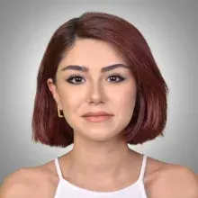 Psk. İrem Tokbaş — Psikoloji, Manisa. Portre fotoğrafı.