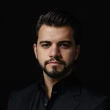 Dt. Fatih Mert Doğru — Diş Hekimi, Kayapınar, Diyarbakır. Portre fotoğrafı.