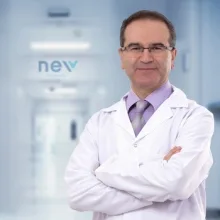 Dr. Celal Girgin — Pratisyen, Nilüfer, Bursa. Portre fotoğrafı.