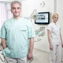 Dr. Dt. Janberd Dinçer — Şişli, İstanbul. Portre fotoğrafı.