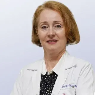 Dr. Öğr. Üyesi Sibel Ayvaz — Psikiyatri, Ümraniye, İstanbul. Portre fotoğrafı.
