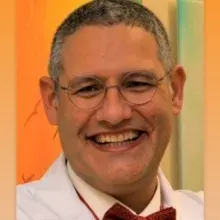 Doç. Dr. Oğuz Yılmaz — Kalp Ve Damar Cerrahisi. Portre fotoğrafı.