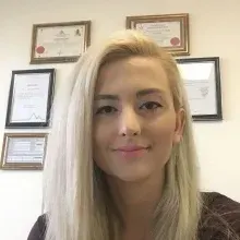 Uzm. Dr. Gökçe Eryılmaz — Psikiyatri, Çorum. Portre fotoğrafı.