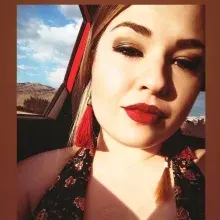Dyt. Fatma Yılmaz — Diyetisyen, Adana. Portre fotoğrafı.
