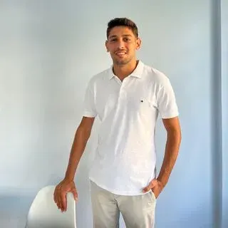 Dkt. Mehmet Ruhi Günan — Dil ve Konuşma Terapisi, Antalya. Portre fotoğrafı.