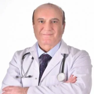 Uzm. Dr. İbrahim Dinç — İç Hastalıkları, Kırklareli. Portre fotoğrafı.