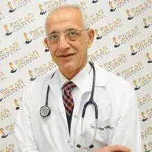 Op. Dr. Ahmet Tuğanalp — Üroloji, Yüreğir, Adana. Portre fotoğrafı.