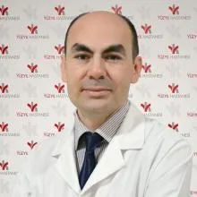 Dr. İbrahim Çetindağlı — İç Hastalıkları, İstanbul. Portre fotoğrafı.