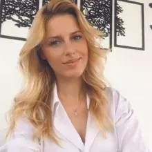 Psk. Burcu Yılmaz — Psikoloji, Muğla. Portre fotoğrafı.