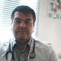 Dr. Koray Savaşeri — Pratisyen, Bursa. Portre fotoğrafı.