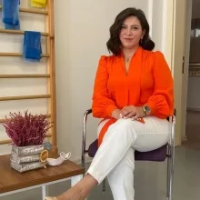 Prof. Dr. Emel Şahin — Fizyoterapi Ve Rehabilitasyon, Ankara. Portre fotoğrafı.