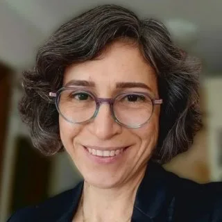 Psk. Meltem Durak — Psikoloji. Portre fotoğrafı.