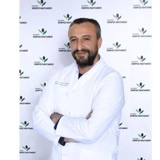 Op. Dr. Ahmet Özdemir — Kalp Ve Damar Cerrahisi. Portre fotoğrafı.