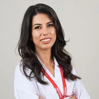 Uzm. Dr. Fatma Başak Sargın — Kadın Hastalıkları Ve Doğum, İstanbul. Portre fotoğrafı.