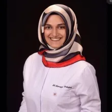 Dt. Sümeyye Erdoğan — Diş Hekimi, Mamak, Ankara. Portre fotoğrafı.