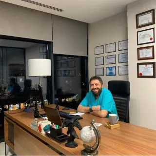 Prof. Dr. Hüseyin Ayhan Kayaoğlu profilinde yer alan galeri fotoğrafı.