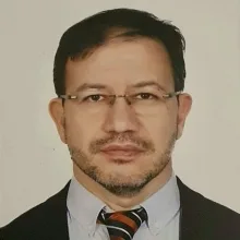 Prof. Dr. Ender Ödemiş — Çocuk Kardiyolojisi, Zeytinburnu, İstanbul. Portre fotoğrafı.