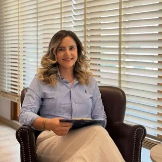 Kl. Psk. Gizem Kale — Kadıköy, İstanbul. Portre fotoğrafı.