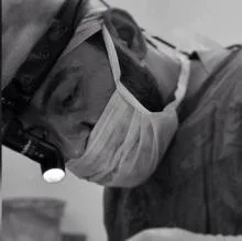 Op. Dr. Fatih Sadıkoğlu — Kulak Burun Boğaz, İstanbul. Portre fotoğrafı.