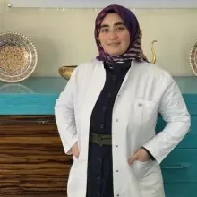 Uzm. Dt. Esra Yılmaz Tüter — Gaziantep. Portre fotoğrafı.