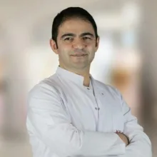 Doç. Dr. Erdal Peker — Bayrampaşa, İstanbul. Portre fotoğrafı.
