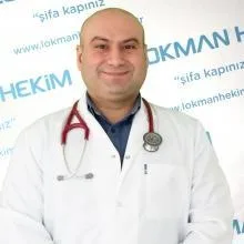 Uzm. Dr. Sertuğ Akkorulu — İç Hastalıkları, Keçiören, Ankara. Portre fotoğrafı.
