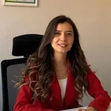 Erg. Şeymanur Arabacı — Ergoterapi. Portre fotoğrafı.