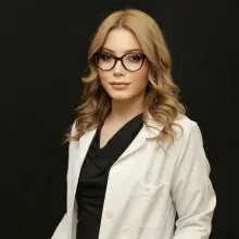 Psk. Aleyna Ergen — Psikoloji, İstanbul. Portre fotoğrafı.