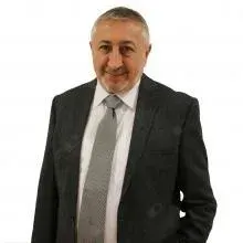 Doç. Dr. Mustafa Cevdet Avkan — Ortopedi Ve Travmatoloji, İstanbul. Portre fotoğrafı.