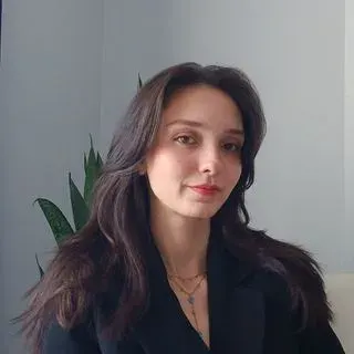 Psk. Dilara Engin — Psikoloji. Portre fotoğrafı.