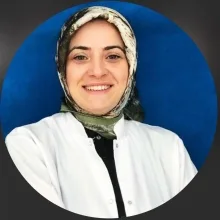 Uzm. Dr. Yasemin Şipka Kurtulmuş — İstanbul. Portre fotoğrafı.