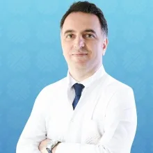 Prof. Dr. Adnan Kara — Ortopedi Ve Travmatoloji, İstanbul. Portre fotoğrafı.