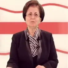 Doç. Dr. Leyla Mollamahmutoğlu — Kadın Hastalıkları Ve Doğum, Ankara. Portre fotoğrafı.