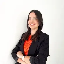 Fzt. Büşra Karlıdağ — Fizyoterapi Ve Rehabilitasyon, Antalya. Portre fotoğrafı.