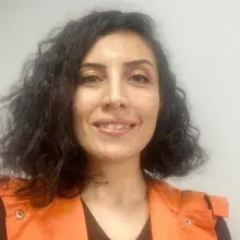 Psk. Dan. Esra Karabulut — Psikolojik Danışma ve Rehberlik, Kocaeli. Portre fotoğrafı.