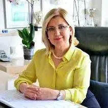 Prof. Dr. Nilgün Yıldırım — Göz Hastalıkları, Tepebaşı, Eskişehir. Portre fotoğrafı.