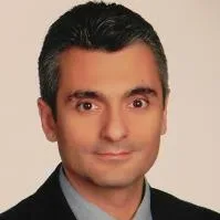 Prof. Dr. Salih Gülşen — Beyin Ve Sinir Cerrahisi, Çankaya, Ankara. Portre fotoğrafı.
