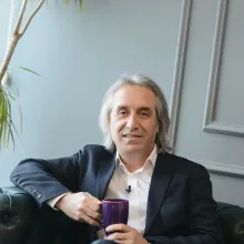 Prof. Dr. Süleyman Akarsu — Ankara. Portre fotoğrafı.