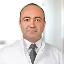 Op. Dr. Rıdvan Açıkalın — Beyin Ve Sinir Cerrahisi. Portre fotoğrafı.