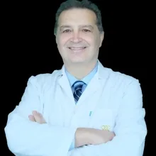 Prof. Dr. Ali Aydın Yavuz — Radyasyon Onkolojisi, Ankara. Portre fotoğrafı.