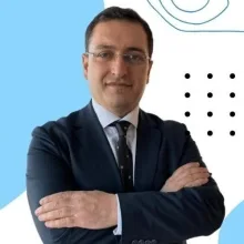 Dr. Öğr. Üyesi Fuat Uslusoy — Plastik Rekonstrüktif Ve Estetik Cerrahi, Isparta. Portre fotoğrafı.