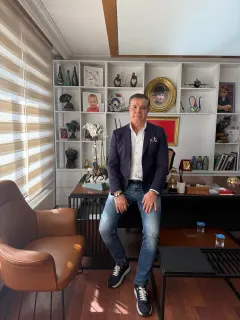 Dr. Öğr. Üyesi Mehmet Murat Seven profilinde yer alan galeri fotoğrafı.