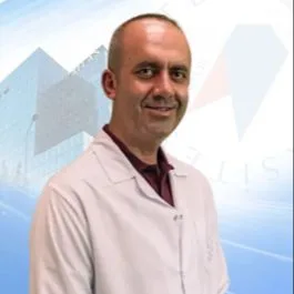 Uzm. Dr. Yusuf Pirinççi — Ortopedi Ve Travmatoloji, Bağcılar, İstanbul. Portre fotoğrafı.