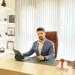 Op. Dr. Yücel Güler — Kadın Hastalıkları Ve Doğum, Balıkesir. Portre fotoğrafı.