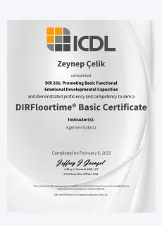 Dkt. Zeynep Çelik profilinde yer alan galeri fotoğrafı.