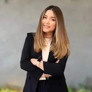 Kl. Psk. Merve Usta Çelik — Psikoloji, İstanbul. Portre fotoğrafı.